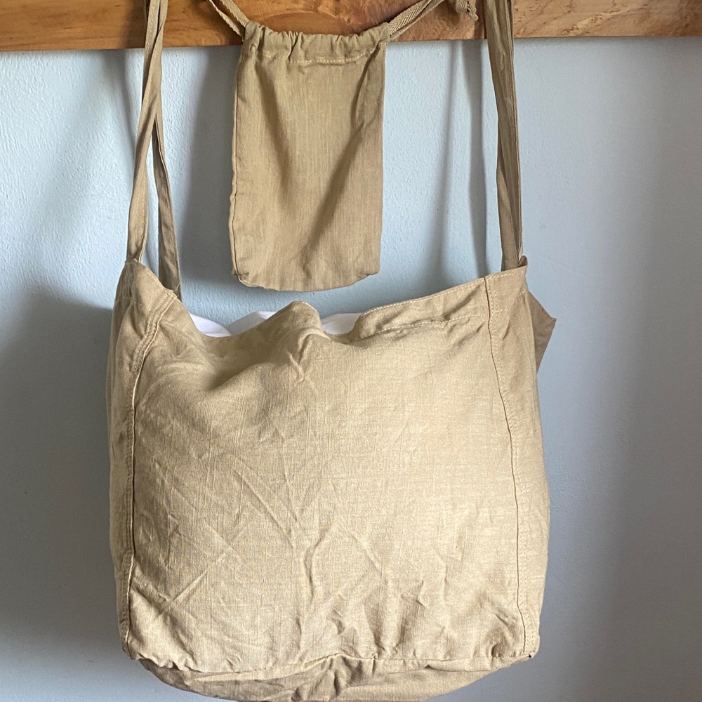 Thirty-One Gifts LargeSsquare Bag With Carry Pouch.